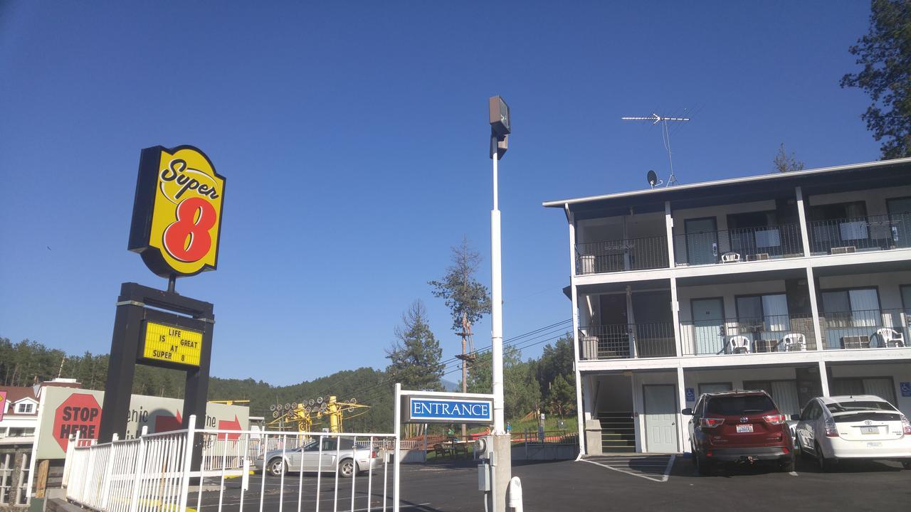 Super 8 By Wyndham Keystone/Mt. Rushmore Εξωτερικό φωτογραφία